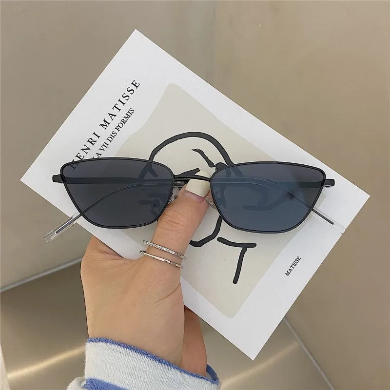 Women’s Classic Oversized Square Metal Sunglasses