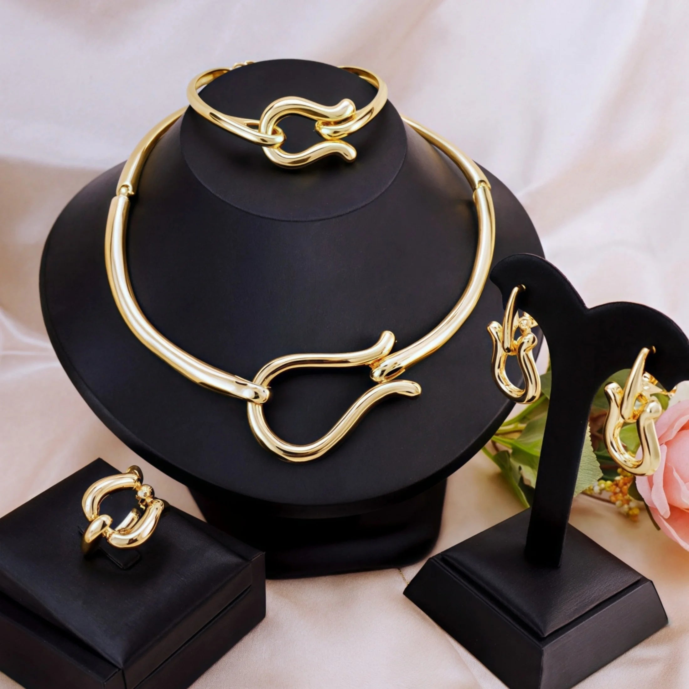 Women’s Gold Color Jewelry Set