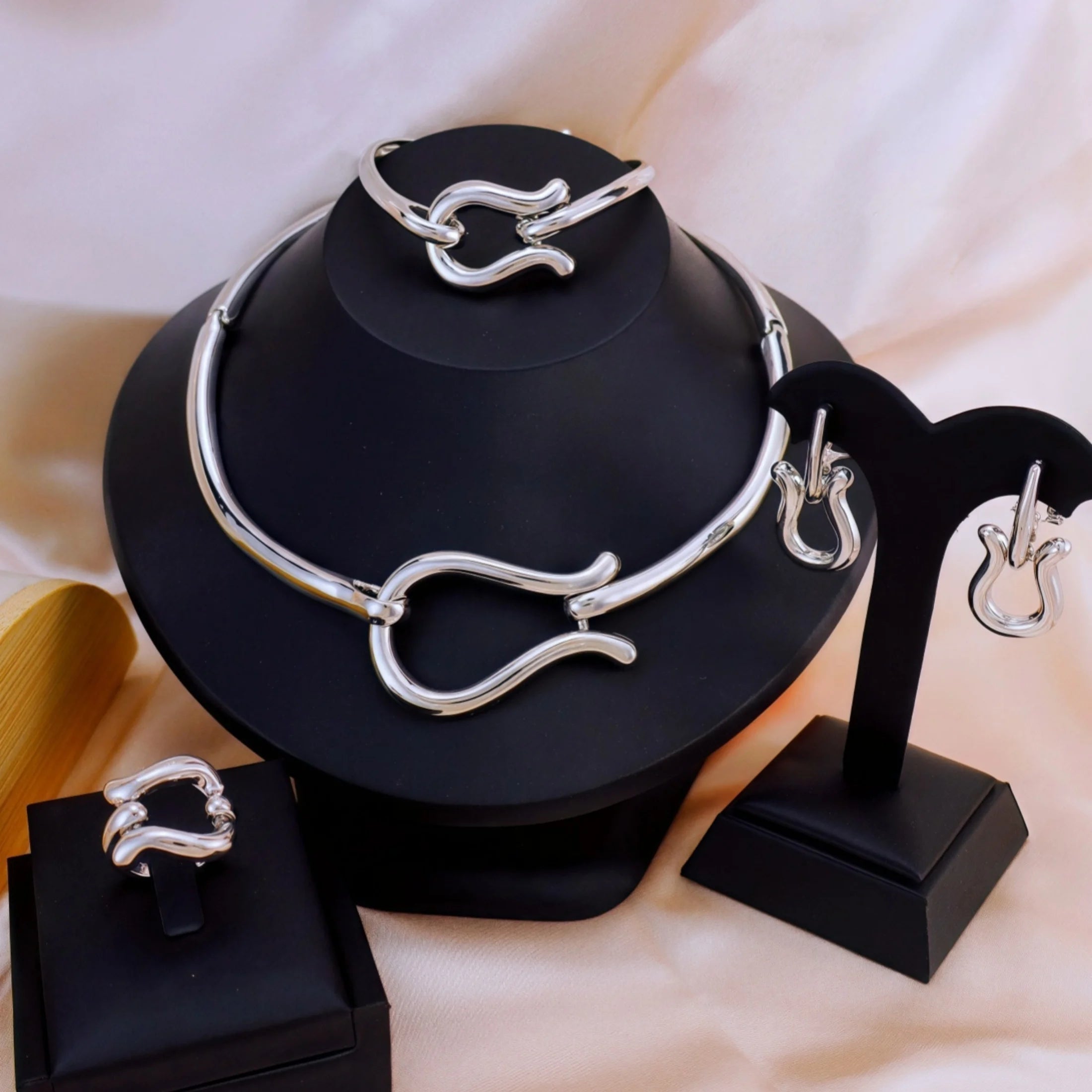 Women’s Gold Color Jewelry Set